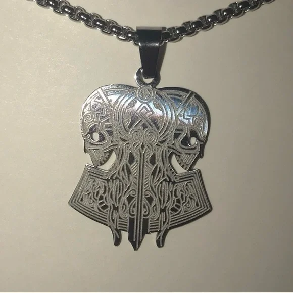 “Opposing Tribal Skulls” Native American Aztec Celtic Nordic Conjoined Necklace - Picture 9 of 13